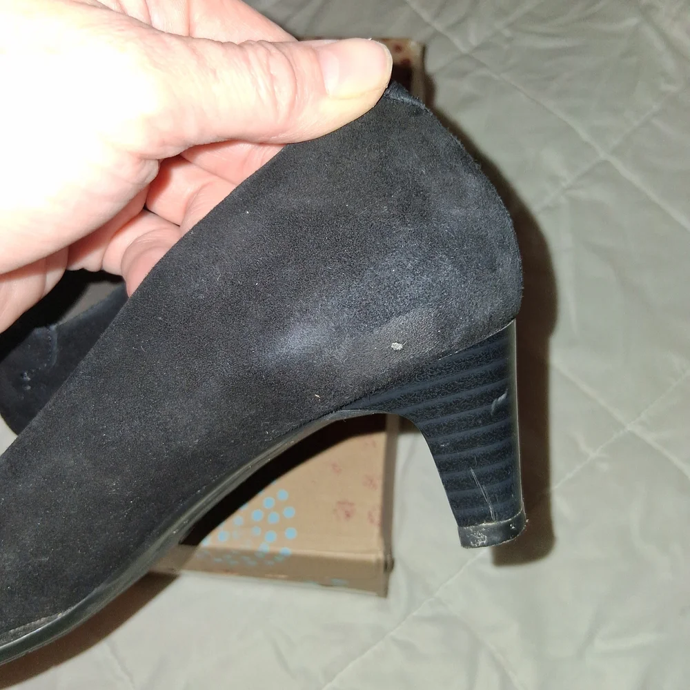 Eurosoft by SAS Women's Black Suede Heels